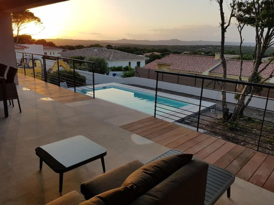 Villa Neuve Avec Piscine Bonifacio  Extérieur photo